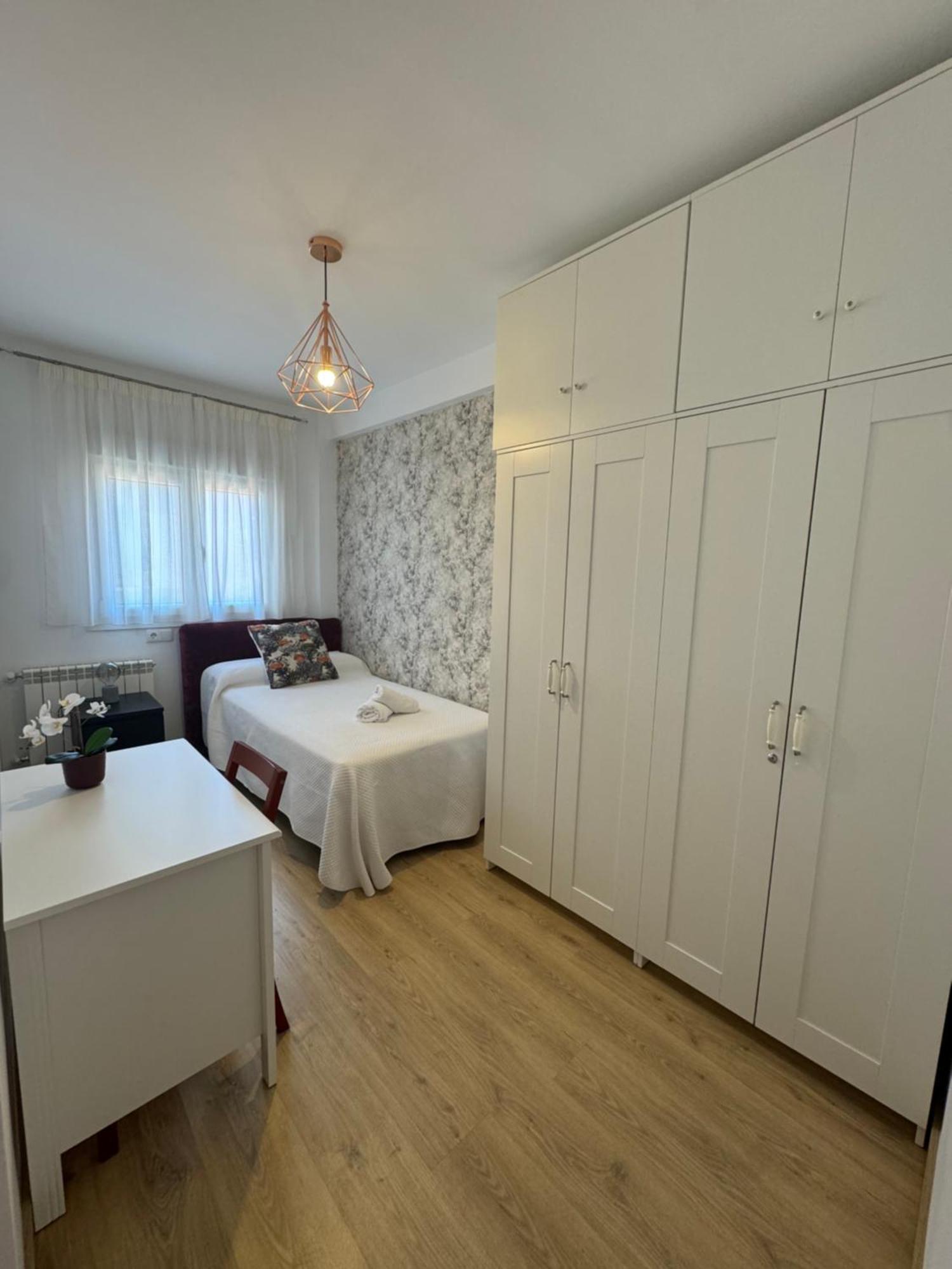 דירות אלקאלה דה הנארס Alcala Luxury Piso Completo De 80M מראה חיצוני תמונה