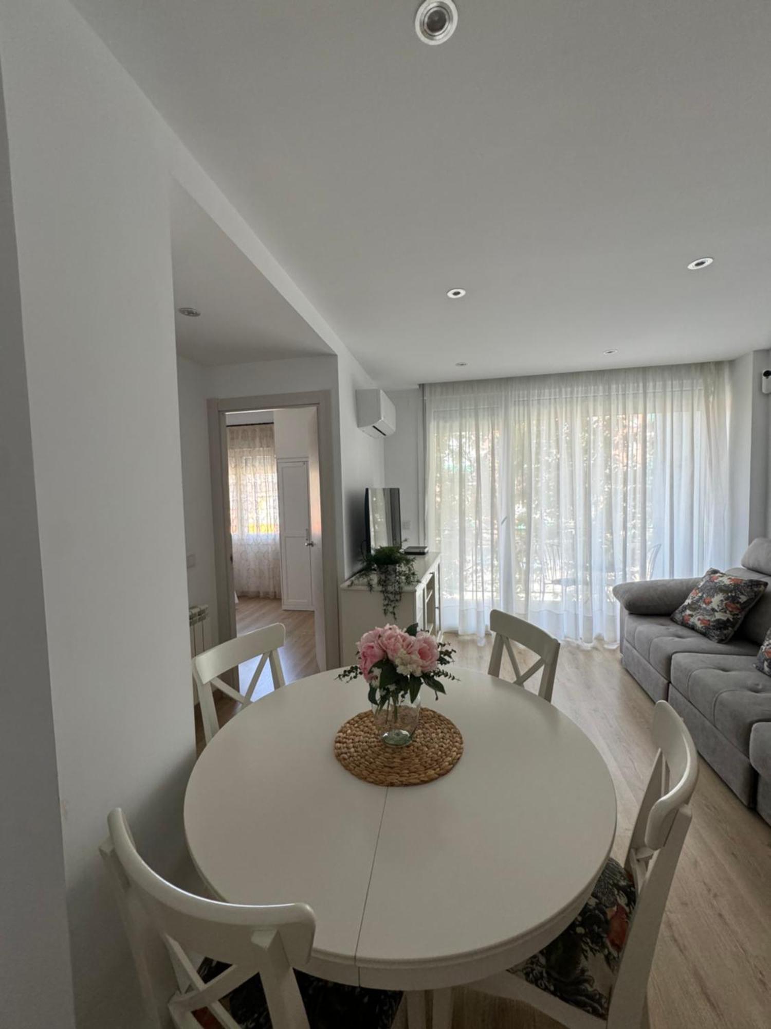 דירות אלקאלה דה הנארס Alcala Luxury Piso Completo De 80M מראה חיצוני תמונה