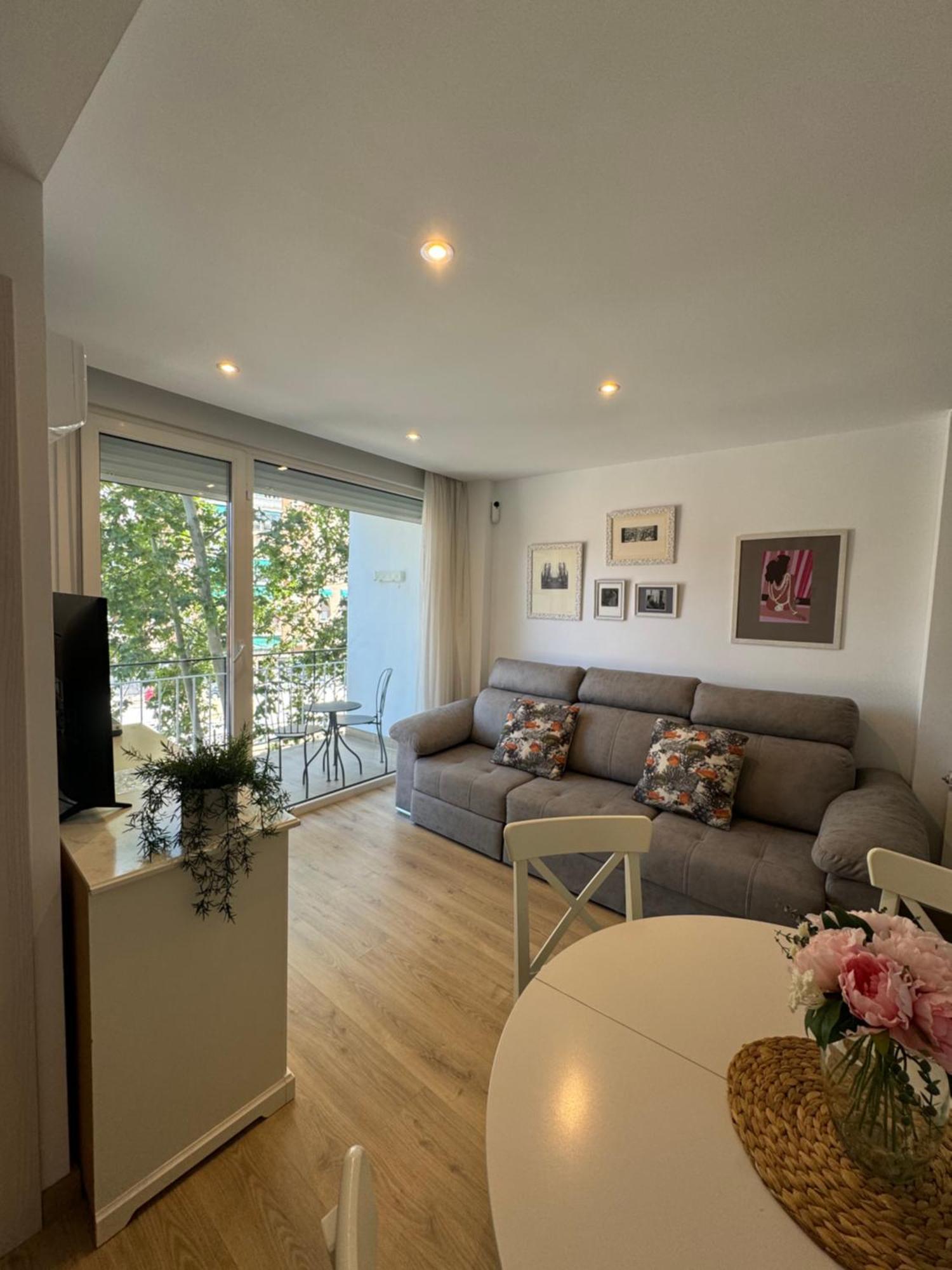 דירות אלקאלה דה הנארס Alcala Luxury Piso Completo De 80M מראה חיצוני תמונה